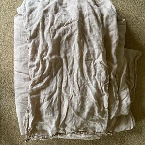 Parachute Linen duvet cover and 2 shams